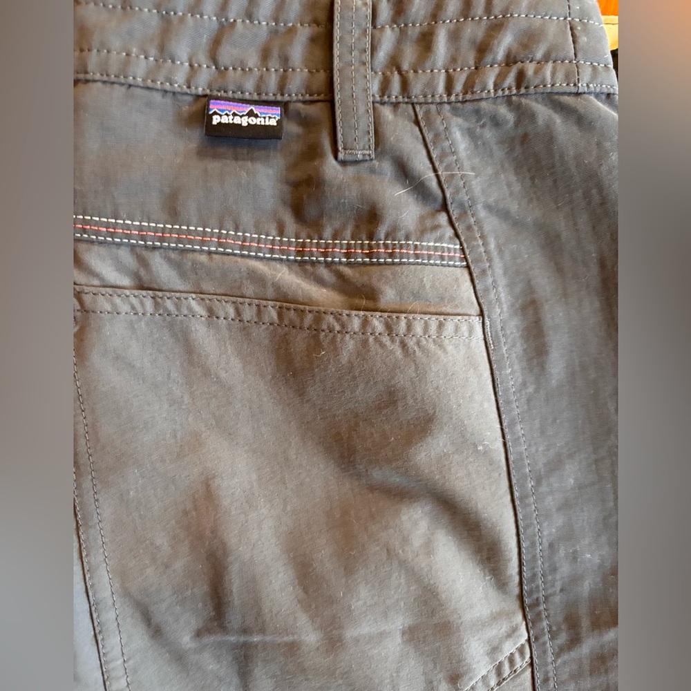 Patagonia Cargo Hiking Pants SZ 6 Gray Quandar Utility Leightweight Gorpcore - Picture 3 of 9
